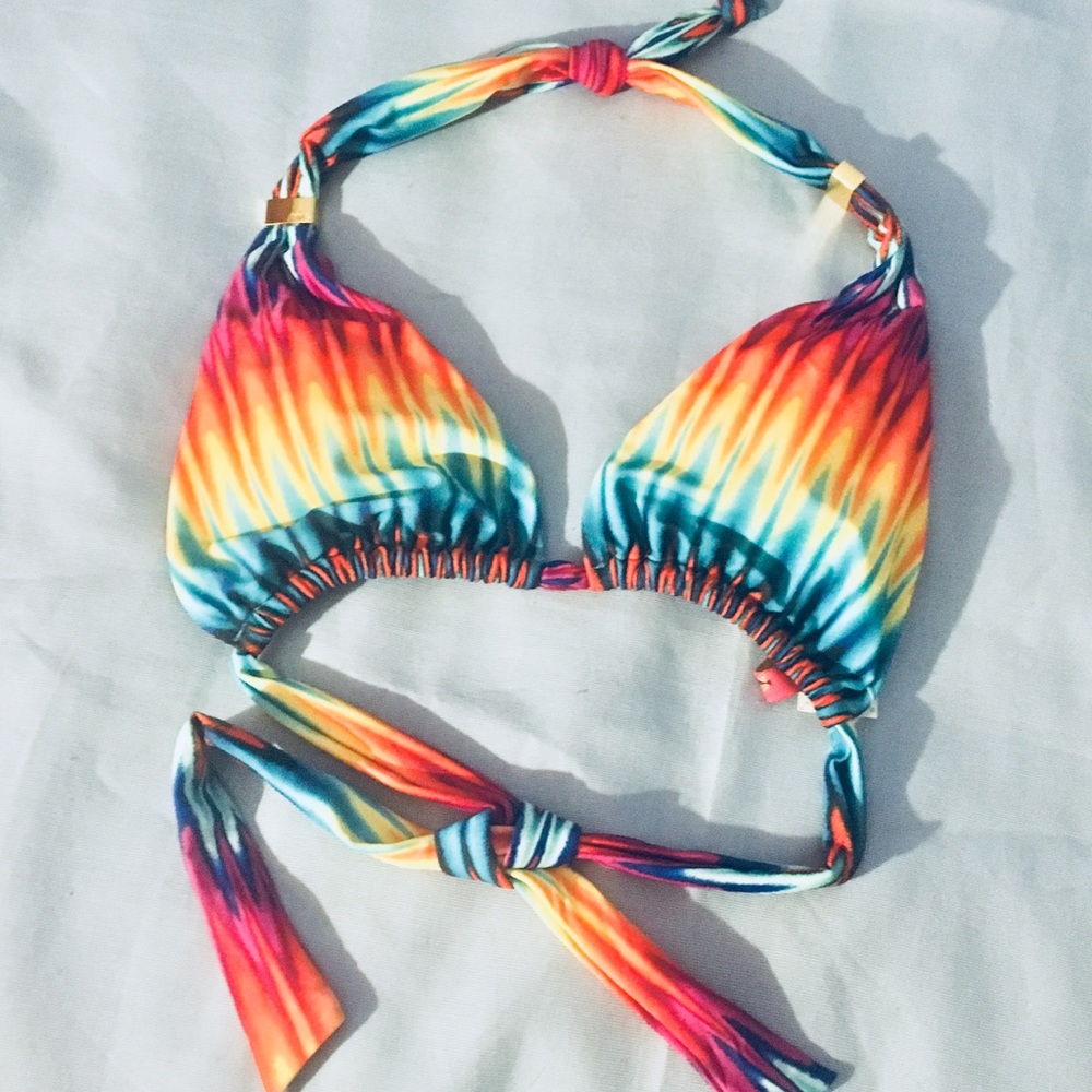 ⬇️Bikini top